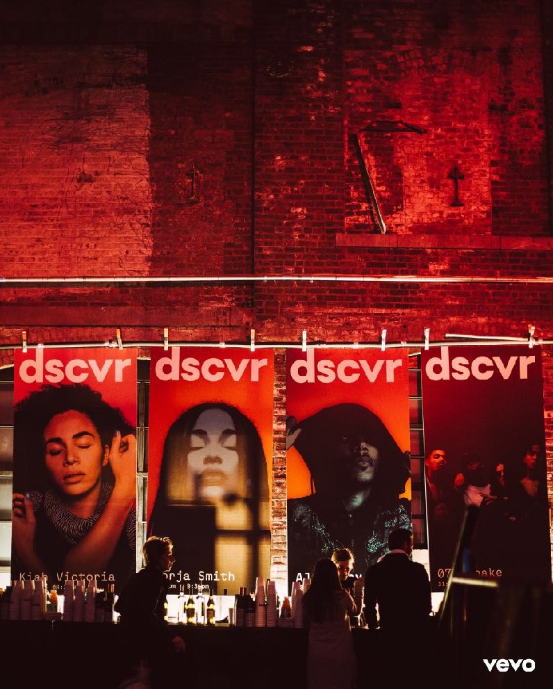 dscvr posters
